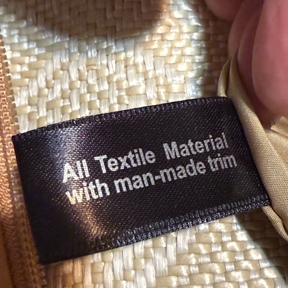 Cream and Tan Crescent Shoulder Bag with Textured Pattern - Picture 5 of 9